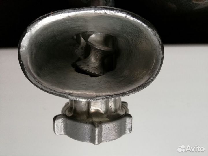 Мясорубка каслинского завода с эмблемой лошади