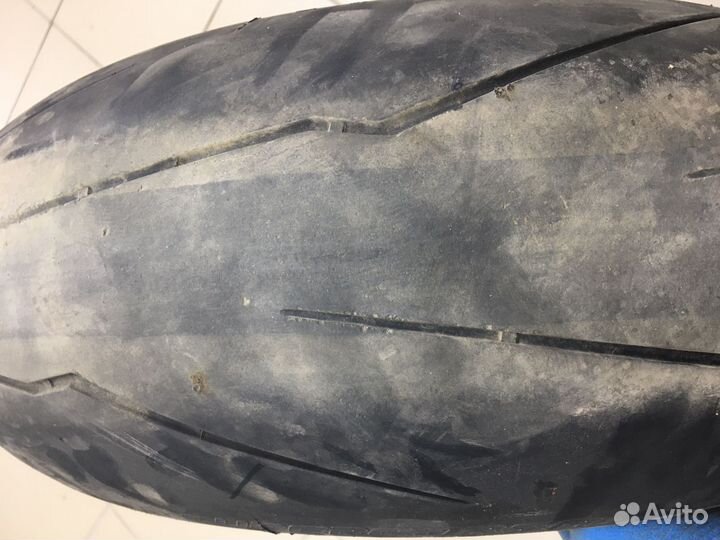 Pirelli diablo supercorsa SP 200/60ZR17 120/70ZR17