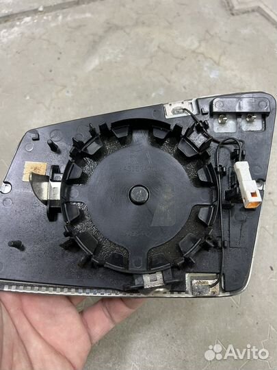 Зеркало правое mercedes w204 w212 w218