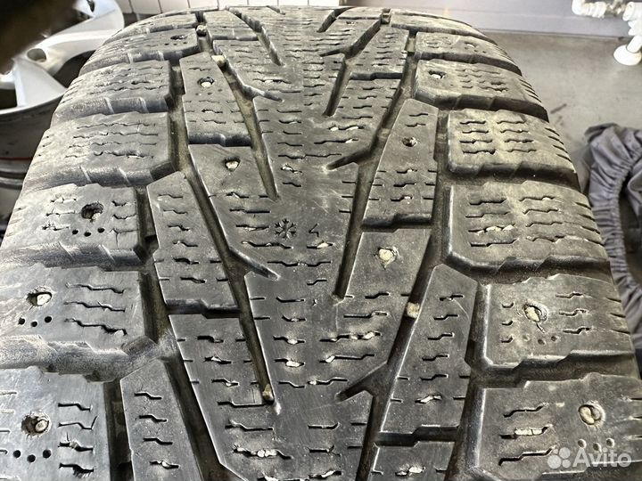Nokian Tyres Hakkapeliitta 7 SUV 235/60 R18 107T