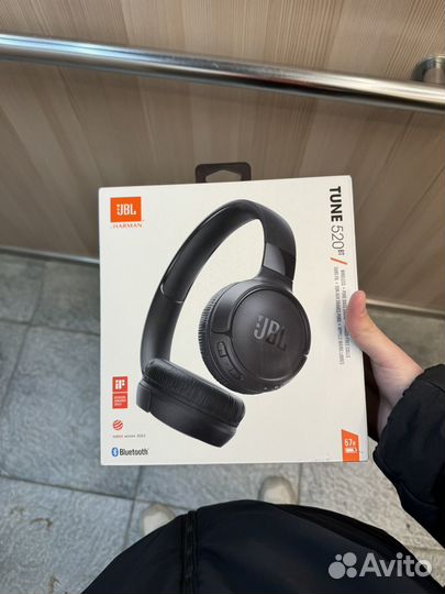 Беспроводные наушники jbl tune 520bt
