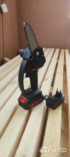 Мини-пила аккумуляторная 550 Вт