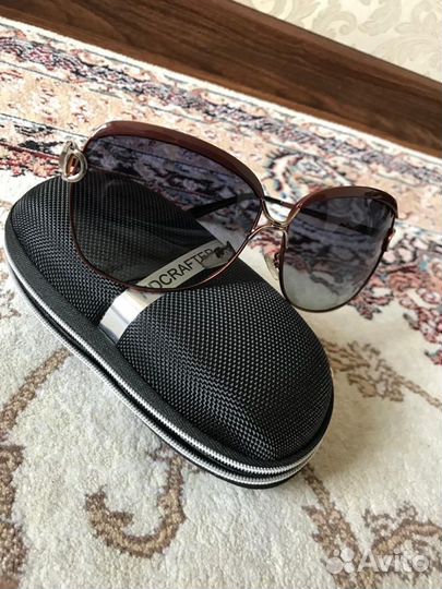 Солнцезащитные очки