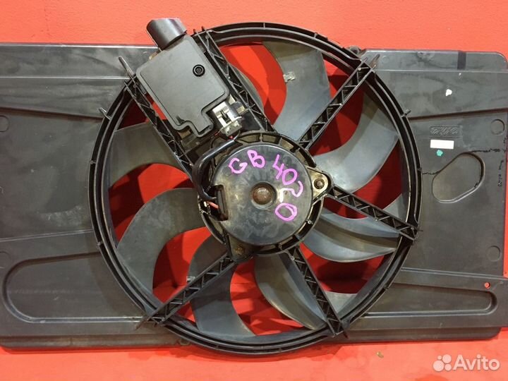 Вентилятор охлаждения двигателя Ford C-Max минивэн