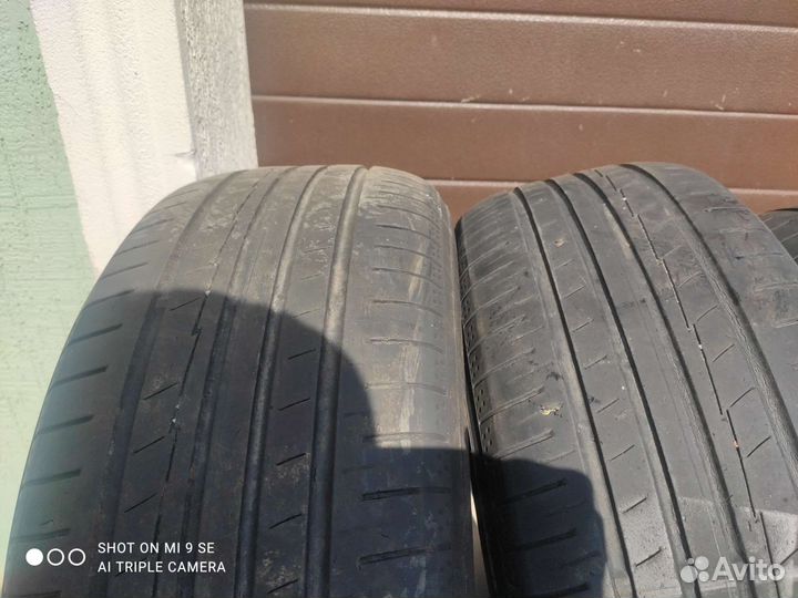 Yokohama BluEarth AE50 215/60 R16 99V