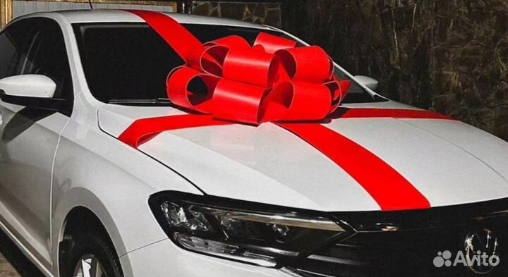 Большой бант с лентами на подарок или машину
