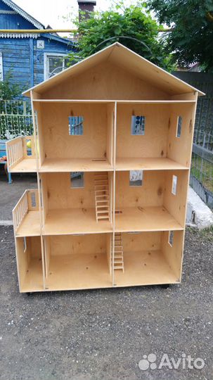 Домик кукольный деревянный