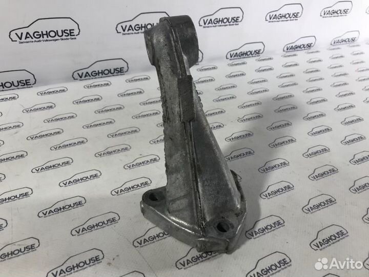 Кронштейн двигателя Ford Scorpio MK 2 1998