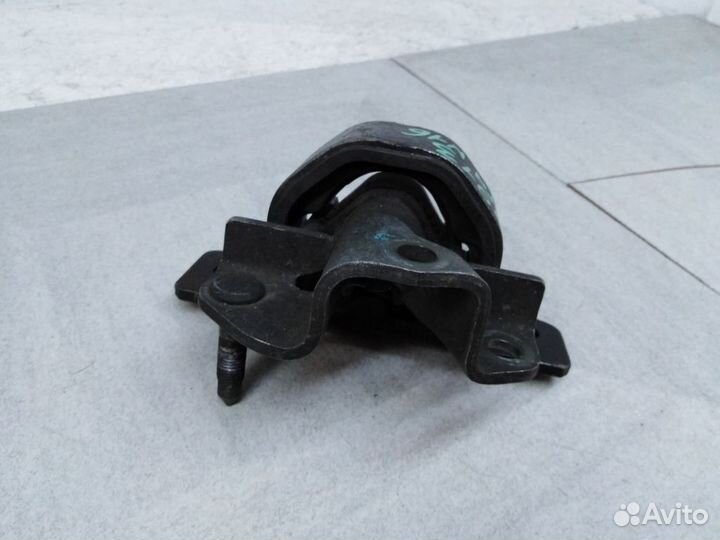 Опора двигателя Ниссан