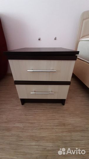 Продам тумбу прикроватную в отличном состоянии бу