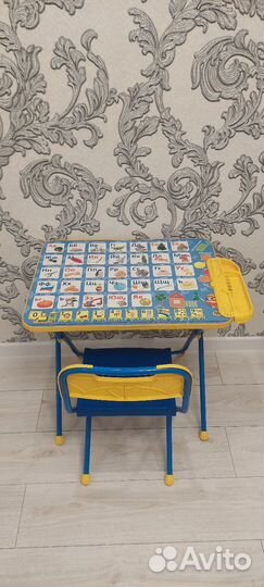 Детский стол и стульчик