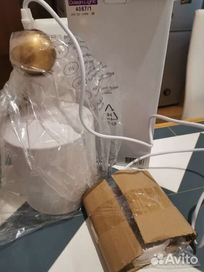 Светильник новый