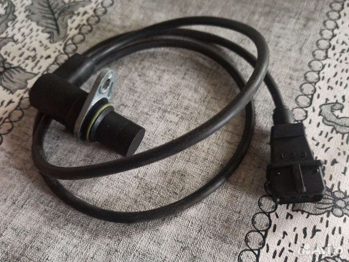 Датчик положения коленвала Opel