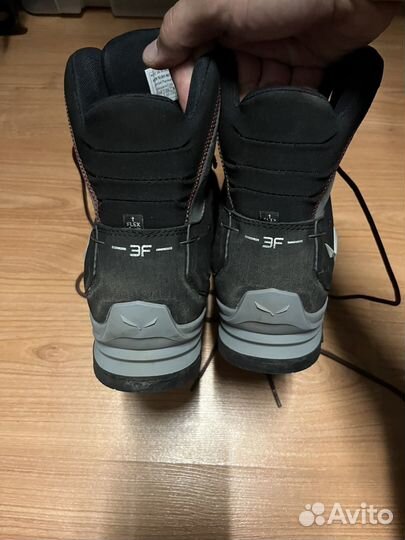 Горный трекинговые ботинки