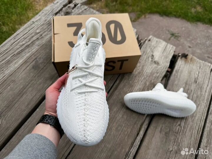 Кроссовки Adidas Yeezy Boost 350 V2 - White