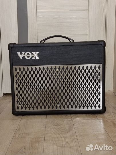 Гитарный комбоусилитель VOX DA20