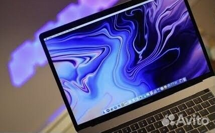 Macbook pro 15 2018 i7 16gb