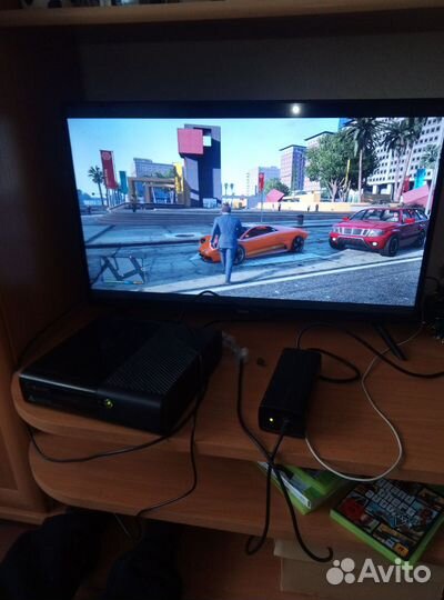Игровая приставка xbox 360