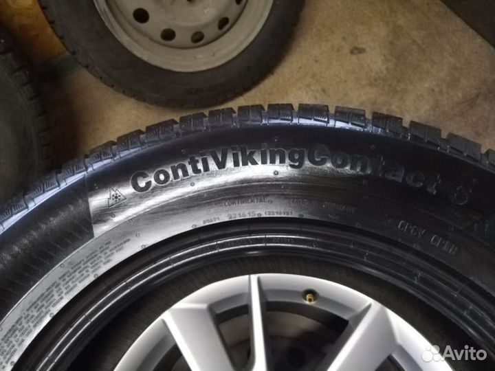 Continental ContiVikingContact 6 215/65 R16 101W