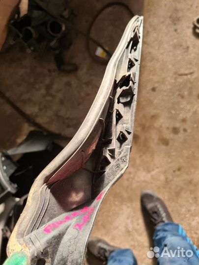 Накладка на стойку кузова Renault Fluence седан