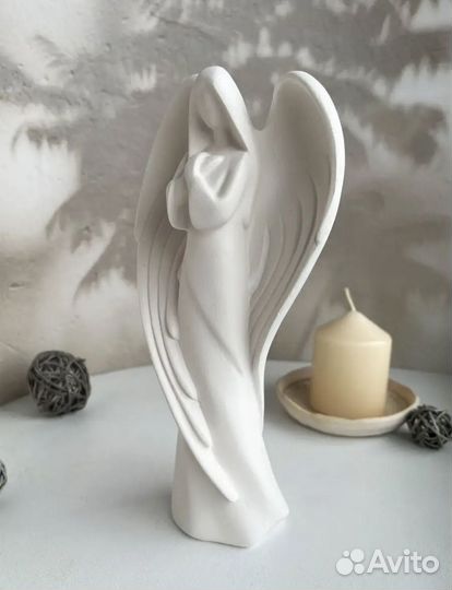 Ангел из гипса