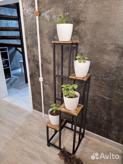 Подставка для цветов напольная металлическая