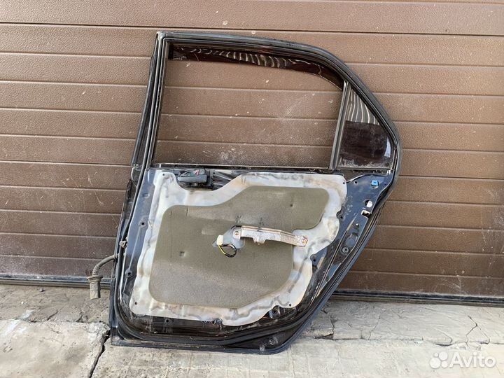 Дверь задняя правая Lancer 9