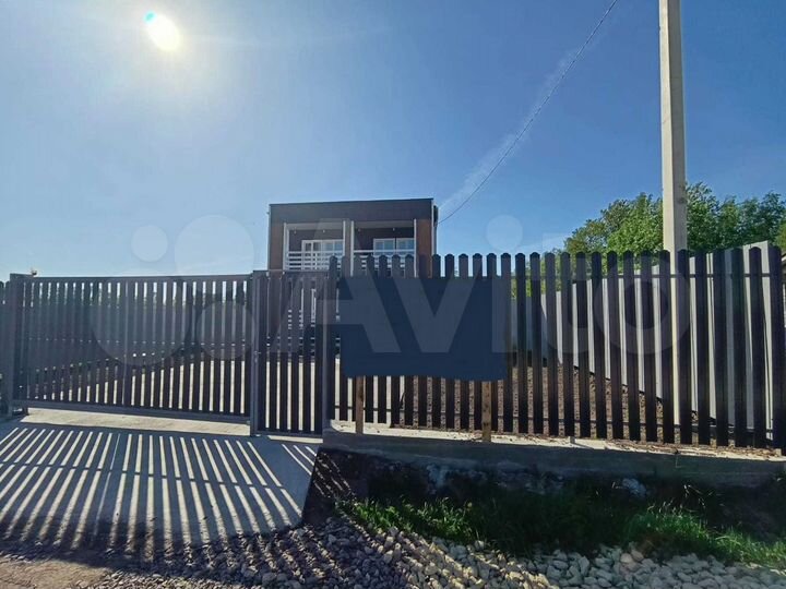 Коттедж 183 м² на участке 5,5 сот.