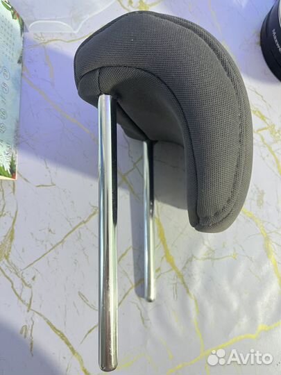 Подголовник задний