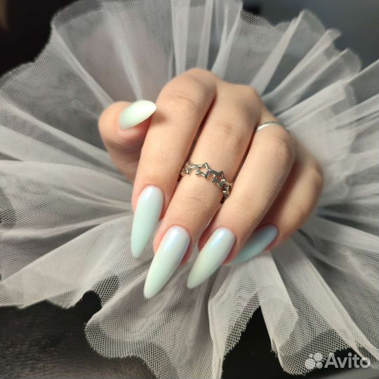 Маникюр, наращивание ногтей, педикюр