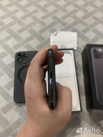 iPhone 11 Pro, 64 ГБ