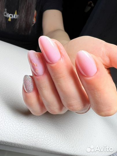 Маникюр/педикюр в студии