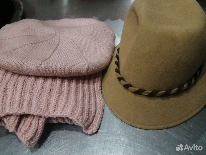Шапки женские зимние