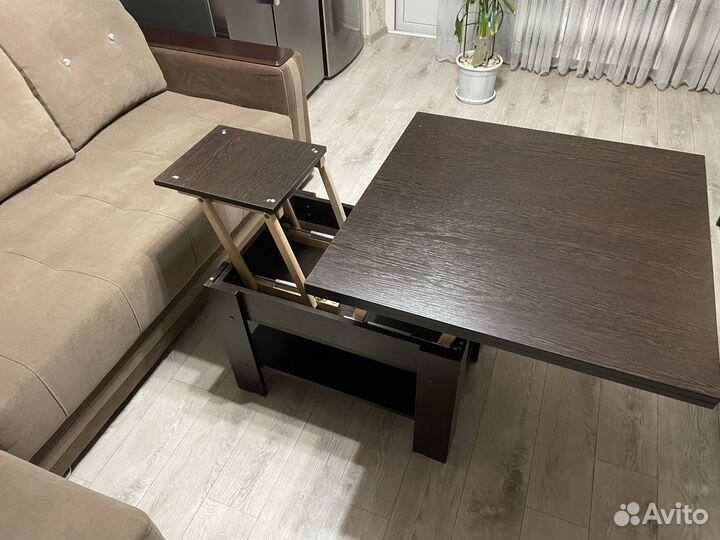 Журнальный столик