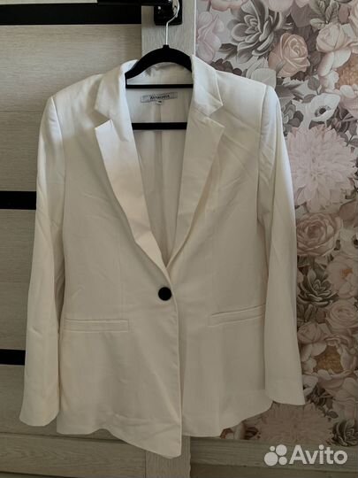 Пиджак женский 44