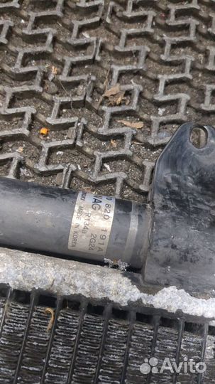 Радиатор кондиционера Volkswagen Touran, 2005