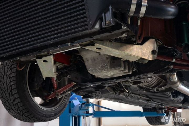 Кронштейны крепления реактивных тяг Nissan Skyline