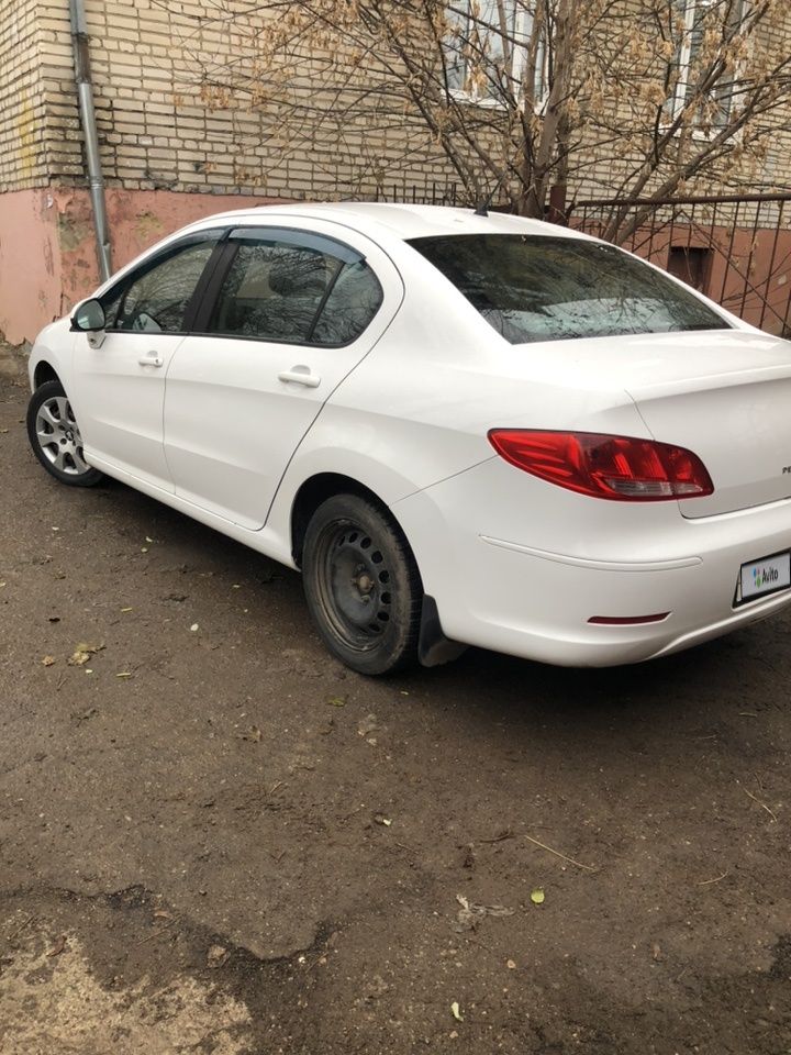 Peugeot 408: фото владельца