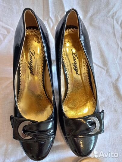 Обувь новая