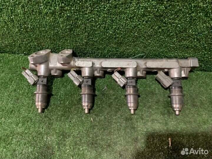 Форсунка, инжектор Mitsubishi Lancer Cedia CS5W