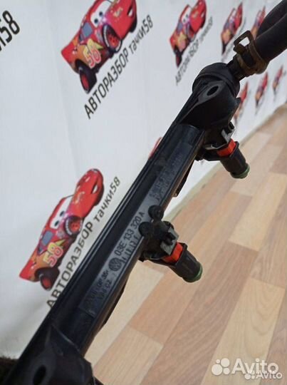 Рейка рампа топливная с форсунками Skoda Fabia