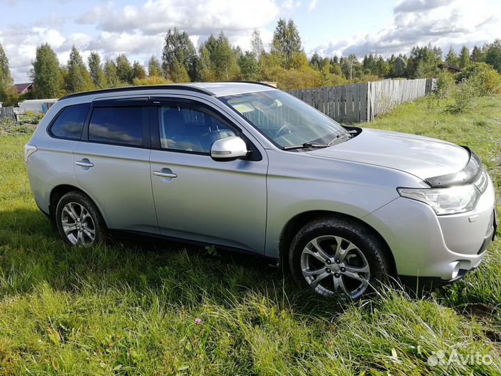 Mitsubishi Outlander 2.4 CVT, 2012, 268 000 км