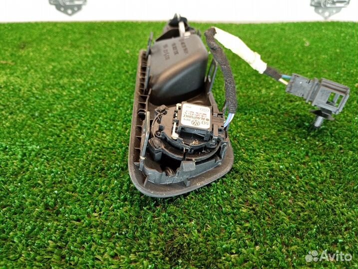 Ручка двери внутренняя задняя левая L