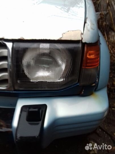 Передние фары pajero