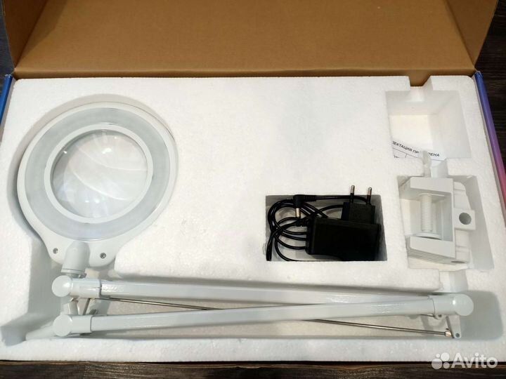 Лампа лупа настольная