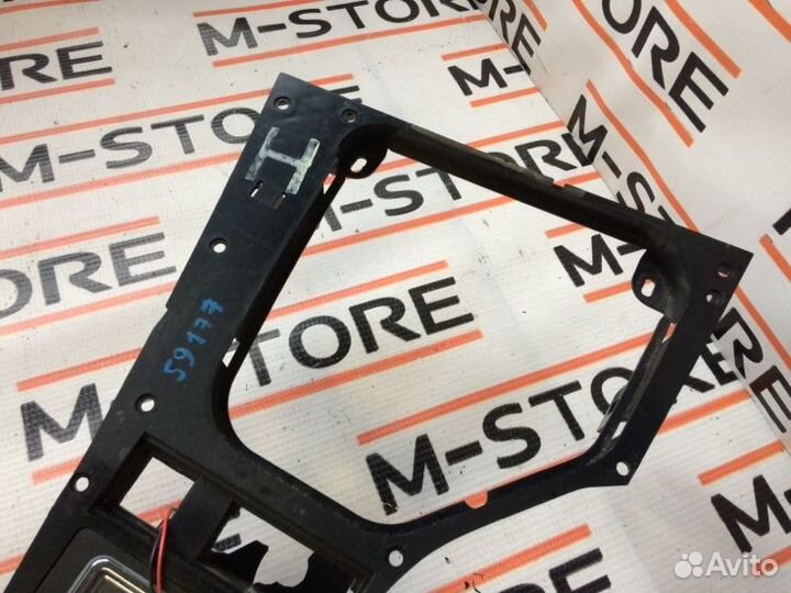 Консоль между сидений Bmw 5-Series E39 M52B28