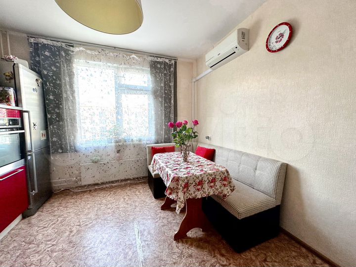 2-к. квартира, 57,2 м², 9/10 эт.