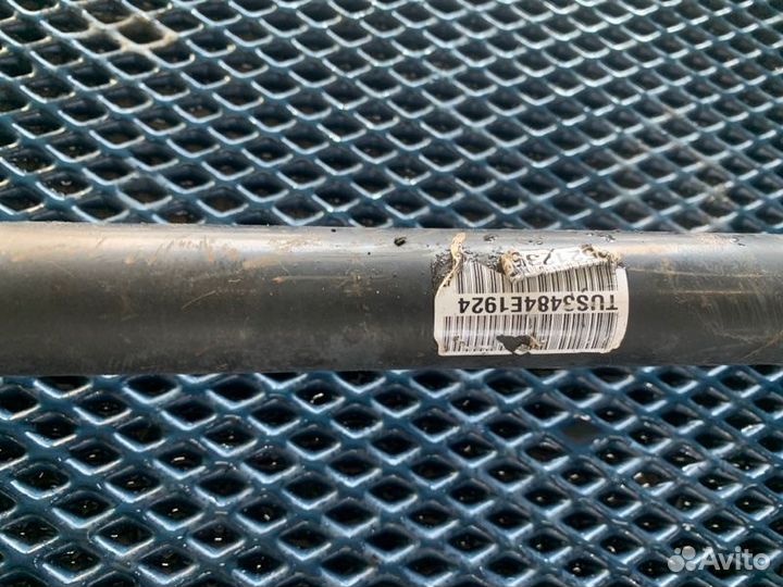 Привод лев. зад. Dodge Challenger