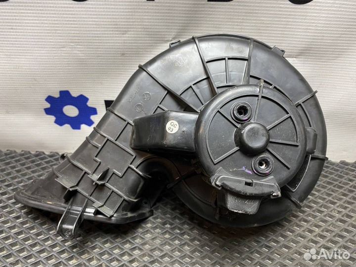 Моторчик печки Volvo FH4 9502493