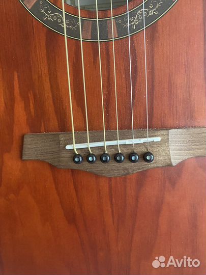 Акустическая гитара